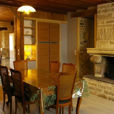 Au Πανσιόν Laferté-sur-Aube